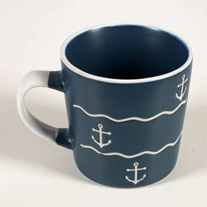 Kubek kamionkowy ceramiczny granatowy z motywem kotwicy Captain Mike 350 ml