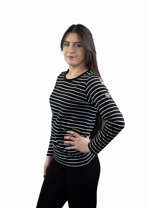 certyfikat OEKO-TEX, koszulka, damska, t-shirt, bawełniana, elastyczna, markowa,  dopasowany krój, wygodna na rożne okazje, na lato, na jesień, na wiosnę, długi rękaw