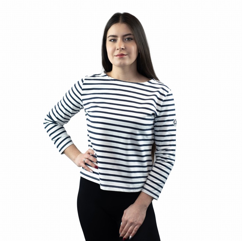 certyfikat OEKO-TEX, koszulka, damska, t-shirt, bawełniana, elastyczna, markowa,  dopasowany krój, wygodna na rożne okazje, na lato, na jesień, na wiosnę